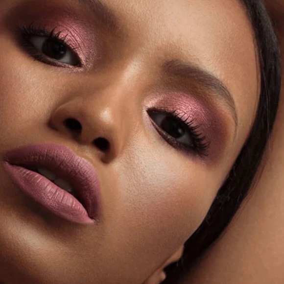 IL MAKIAGE boss squad Trendsetter eye palette - Picture 8 of 11